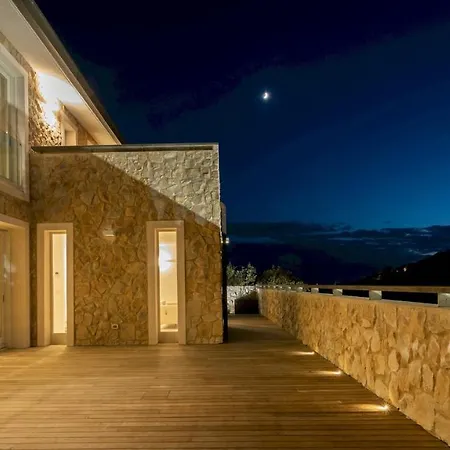 Villa Le Mandrie 7&2, Emma